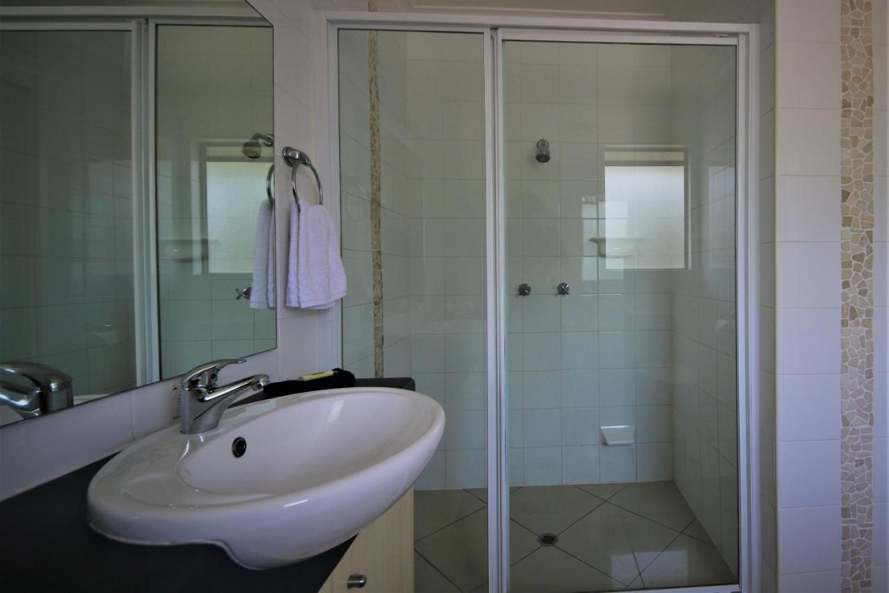 Pacific Palms Motor Inn Маркула Экстерьер фото